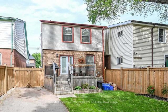 88 Kensington Ave N, House detached with 3 bedrooms, 3 bathrooms and 3 parking in Hamilton ON | Image 24