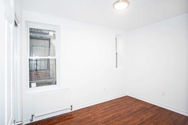 2nd flr - 1116 College St, House attached with 3 bedrooms, 2 bathrooms and 0 parking in Toronto ON | Image 7