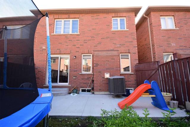 84 Ocean Ridge Dr, House attached with 4 bedrooms, 3 bathrooms and 2 parking in Brampton ON | Image 25