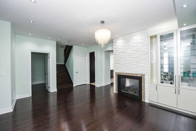 7320 Golden Meadow Crt, House detached with 4 bedrooms, 5 bathrooms and 6 parking in Mississauga ON | Image 37