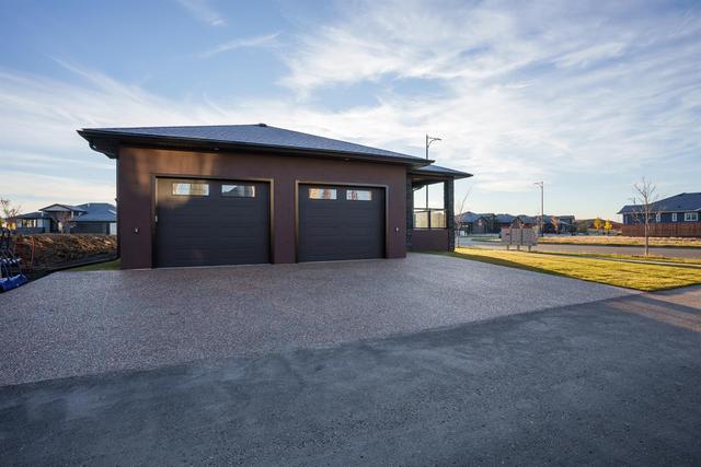 2606 62 Street, House detached with 5 bedrooms, 3 bathrooms and 4 parking in Camrose County AB | Image 36