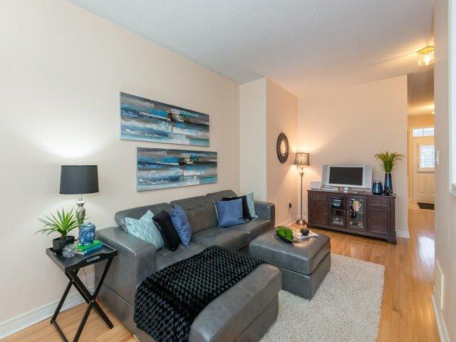 83 - 8 Townwood Dr, House attached with 3 bedrooms, 4 bathrooms and 2 parking in Richmond Hill ON | Image 5