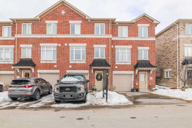 33 Markham Tr, House attached with 3 bedrooms, 3 bathrooms and 2 parking in Clarington ON | Image 1