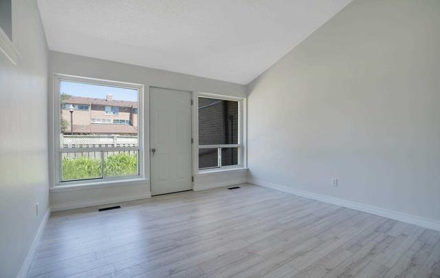 151 - 254 John Garland Blvd, Townhouse with 4 bedrooms, 2 bathrooms and 1 parking in Toronto ON | Image 14