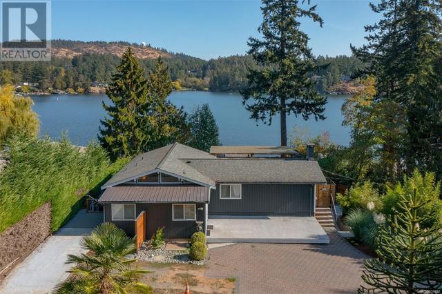 4983 Prospect Lake Rd, House detached with 3 bedrooms, 4 bathrooms and 4 parking in Saanich BC | Image 30