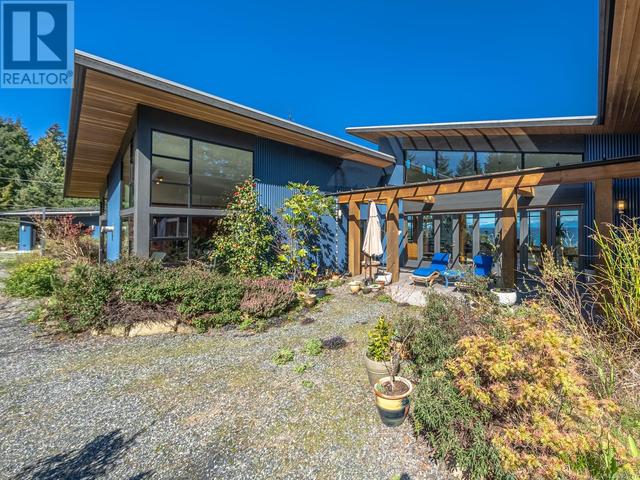 2430 Jolly Brothers Rd, House detached with 2 bedrooms, 3 bathrooms and 10 parking in Nanaimo B BC | Image 78