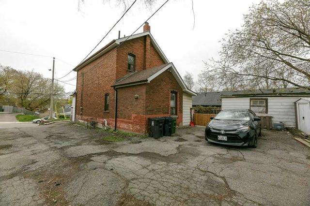 50 Regent St, House detached with 3 bedrooms, 2 bathrooms and 2 parking in Toronto ON | Image 28