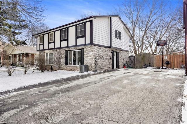 6580 Harmony Avenue, House semidetached with 3 bedrooms, 1 bathrooms and 6 parking in Niagara Falls ON | Image 1