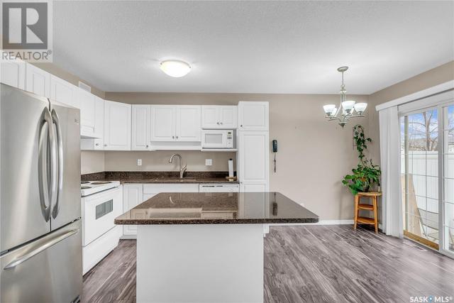 70 - 103 Banyan Crescent, House attached with 3 bedrooms, 2 bathrooms and null parking in Saskatoon SK | Image 3