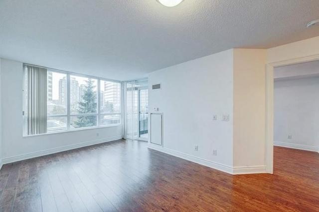 422 - 25 Greenview Ave, Condo with 1 bedrooms, 1 bathrooms and 1 parking in Toronto ON | Image 10