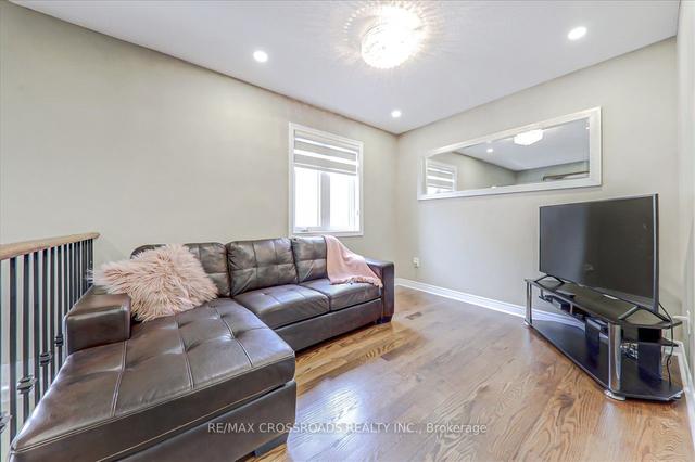 130 Leney St, House semidetached with 3 bedrooms, 3 bathrooms and 3 parking in Ajax ON | Image 17