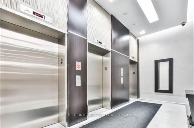 607 - 5793 Yonge St, Condo with 1 bedrooms, 1 bathrooms and 1 parking in Toronto ON | Image 2