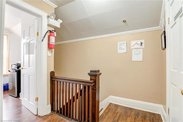 1405 King Street E, House detached with 2 bedrooms, 1 bathrooms and 10 parking in Cambridge ON | Image 9