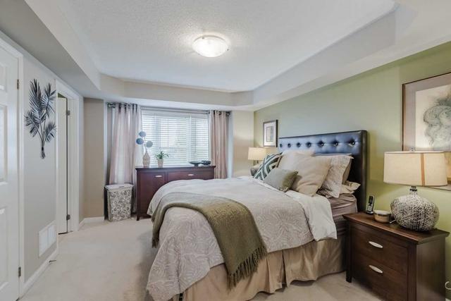 4 - 633 Dundas St W, Townhouse with 2 bedrooms, 2 bathrooms and 2 parking in Mississauga ON | Image 5