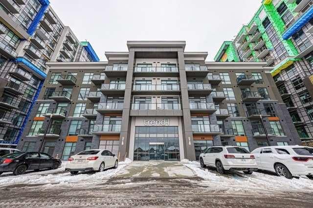 302 - 450 Dundas St E, Condo with 2 bedrooms, 2 bathrooms and 2 parking in Hamilton ON | Image 1