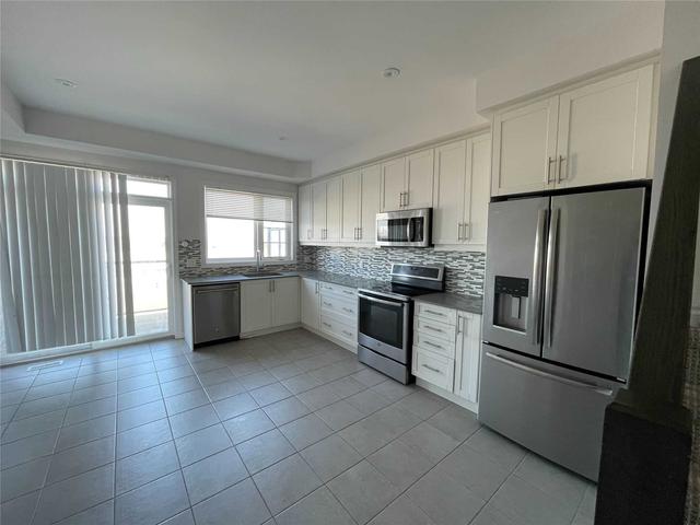 u246 - 30 Times Square Blvd, House attached with 3 bedrooms, 3 bathrooms and 2 parking in Hamilton ON | Image 3