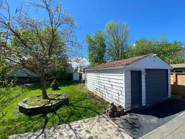 40 Bartlett St, House detached with 3 bedrooms, 3 bathrooms and 4 parking in St. Catharines ON | Image 23