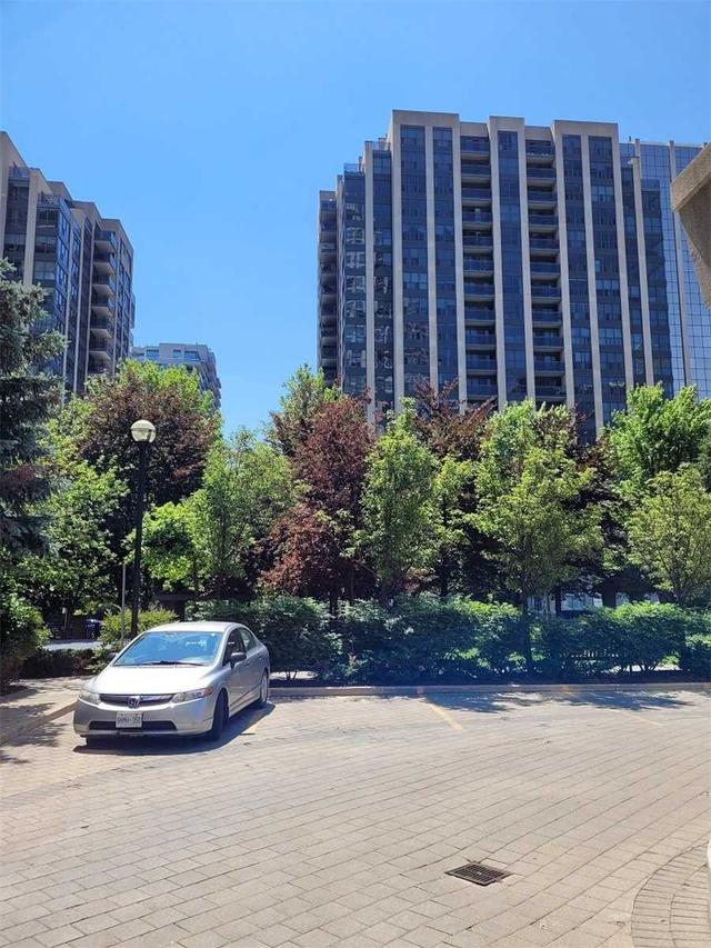707 - 21 Hillcrest Ave, Condo with 1 bedrooms, 1 bathrooms and 1 parking in Toronto ON | Image 2