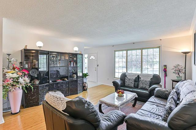 4 Knockbolt Cres, House detached with 4 bedrooms, 4 bathrooms and 5 parking in Toronto ON | Image 39