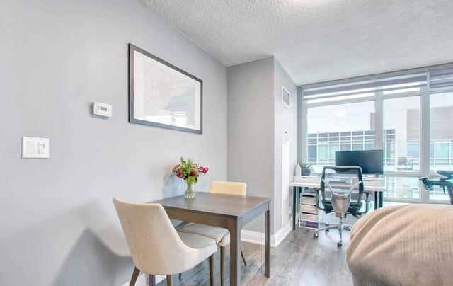 3210 - 397 Front St W, Condo with 1 bedrooms, 1 bathrooms and 1 parking in Toronto ON | Image 2