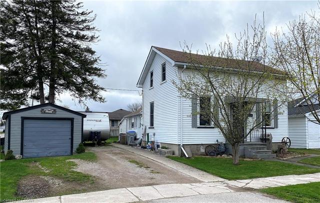 109 Huron Street E, House detached with 3 bedrooms, 1 bathrooms and 4 parking in South Huron ON | Image 1
