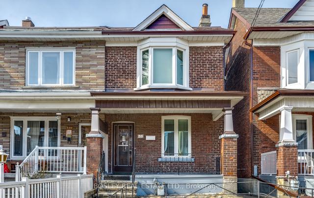 632 St Clarens Ave, House semidetached with 3 bedrooms, 2 bathrooms and 2 parking in Toronto ON | Image 29