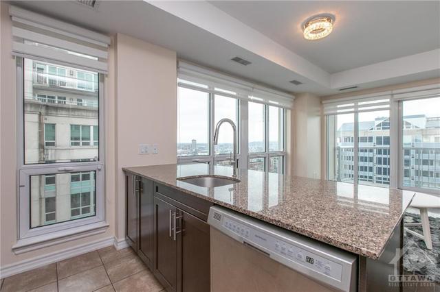 2301 - 234 Rideau Street, Condo with 2 bedrooms, 2 bathrooms and 1 parking in Ottawa ON | Image 10