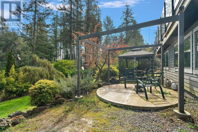 5675 Wellsview Rd, House detached with 5 bedrooms, 4 bathrooms and 10 parking in Saanich BC | Image 29