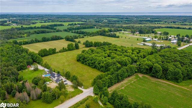 901 Line 7 N Line N, House detached with 4 bedrooms, 2 bathrooms and null parking in Oro Medonte ON | Image 2