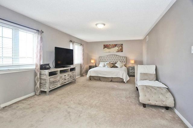 15 Wheatley Cres, House detached with 4 bedrooms, 3 bathrooms and 6 parking in Ajax ON | Image 5