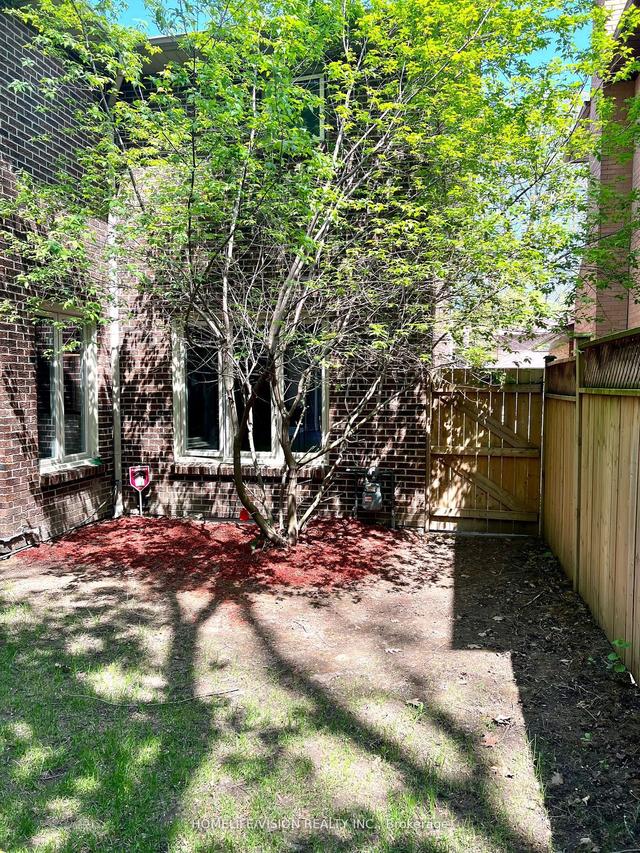 4 Trimontium Cres, House detached with 4 bedrooms, 3 bathrooms and 3 parking in Toronto ON | Image 27
