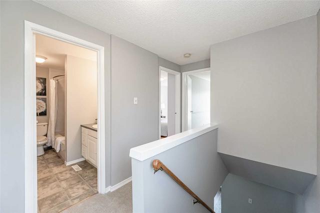 2377 Holyhead Dr, House semidetached with 3 bedrooms, 2 bathrooms and 5 parking in Burlington ON | Image 8