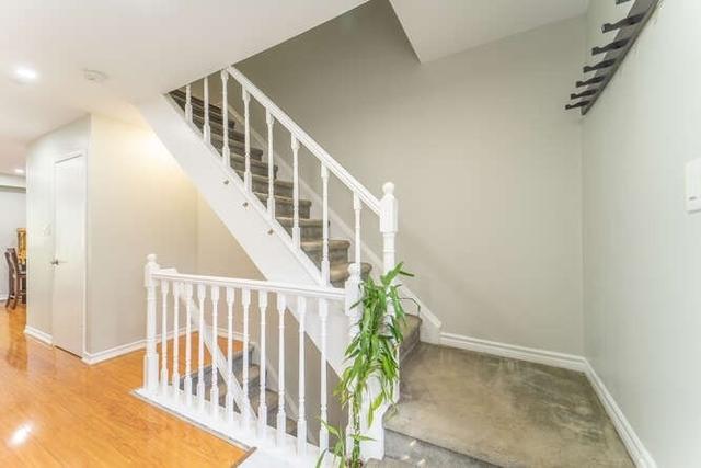 36 - 69 Lexington Ave, Townhouse with 3 bedrooms, 2 bathrooms and 1 parking in Toronto ON | Image 10