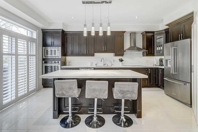 792 Glenbrook Ave, House detached with 5 bedrooms, 5 bathrooms and 5 parking in Burlington ON | Image 2