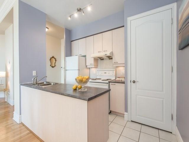 Uph10 - 48 Suncrest Blvd, Condo with 2 bedrooms, 2 bathrooms and 1 parking in Markham ON | Image 6