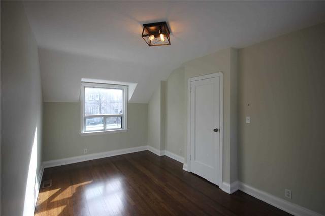 60 Avondale Ave, House detached with 4 bedrooms, 3 bathrooms and 3 parking in Toronto ON | Image 23