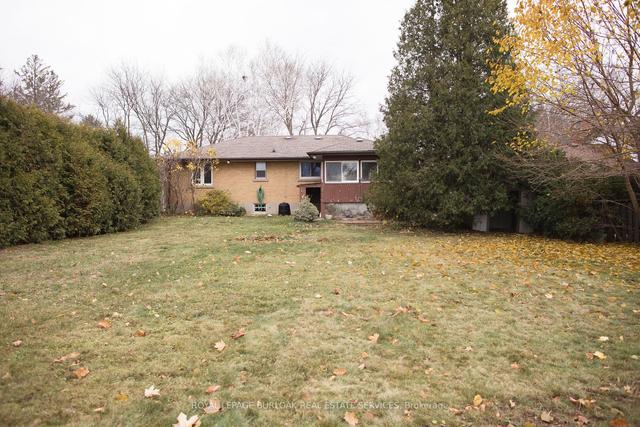 406 Belvenia Rd, House detached with 3 bedrooms, 2 bathrooms and 4 parking in Burlington ON | Image 19