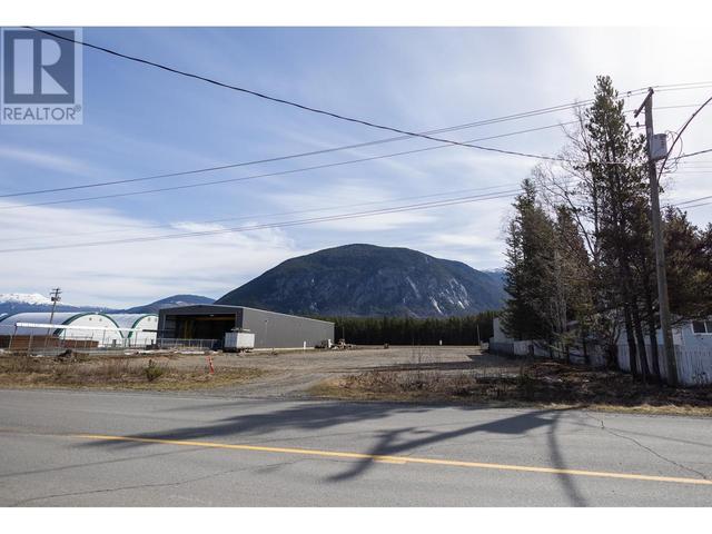 3441 River Drive, House detached with 2 bedrooms, 2 bathrooms and null parking in Kitimat Stikine E BC | Image 37