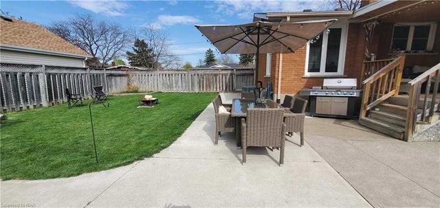 25 Marmac Dr, House detached with 3 bedrooms, 2 bathrooms and 10 parking in St. Catharines ON | Image 20