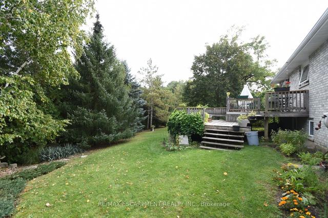 18 Ilona Crt, House detached with 3 bedrooms, 2 bathrooms and 5 parking in Brantford ON | Image 20