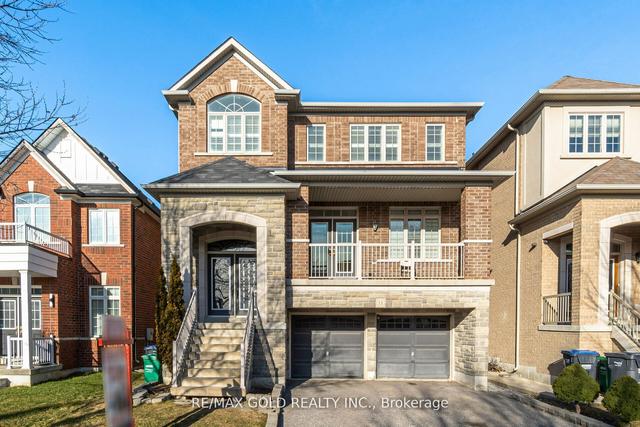 11 Clearfield Dr, House detached with 4 bedrooms, 4 bathrooms and 4 parking in Brampton ON | Image 1