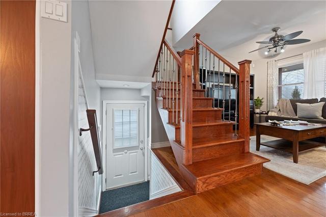 81 East 24th Street, House detached with 4 bedrooms, 2 bathrooms and 5 parking in Hamilton ON | Image 8