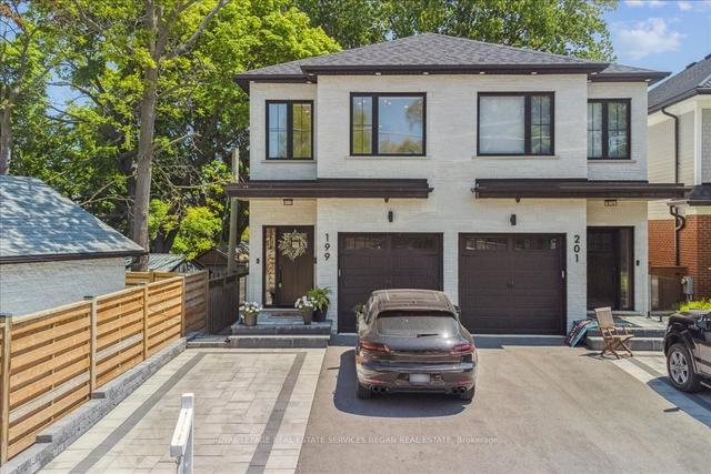 199 Queen St W, House semidetached with 3 bedrooms, 4 bathrooms and 2 parking in Mississauga ON | Image 25