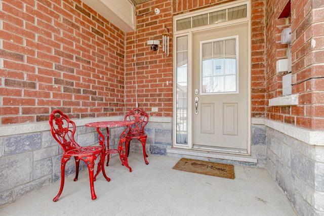 7 Pendulum Circ, House attached with 3 bedrooms, 4 bathrooms and 3 parking in Brampton ON | Image 12