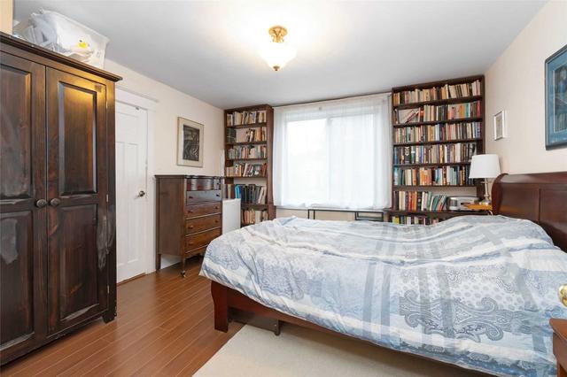 574 Coxwell Ave, House semidetached with 3 bedrooms, 3 bathrooms and 2 parking in Toronto ON | Image 13