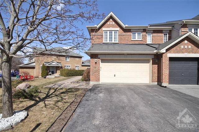 79 Saddlesmith Circle, Townhouse with 3 bedrooms, 3 bathrooms and 4 parking in Ottawa ON | Image 3