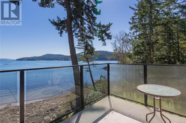 630 Dinner Bay Rd, House detached with 12 bedrooms, 16 bathrooms and 12 parking in Southern Gulf Islands BC | Image 12