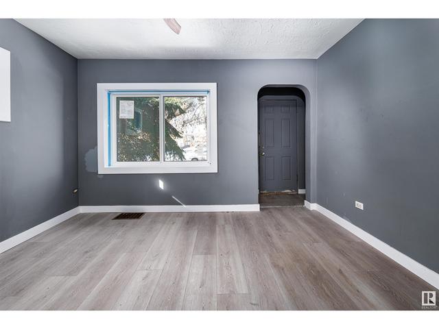 12843 71 St Nw, House detached with 3 bedrooms, 2 bathrooms and null parking in Edmonton AB | Image 2