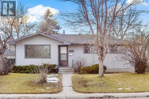 1515 43 Street Se, House detached with 4 bedrooms, 2 bathrooms and 2 parking in Calgary AB | Card Image
