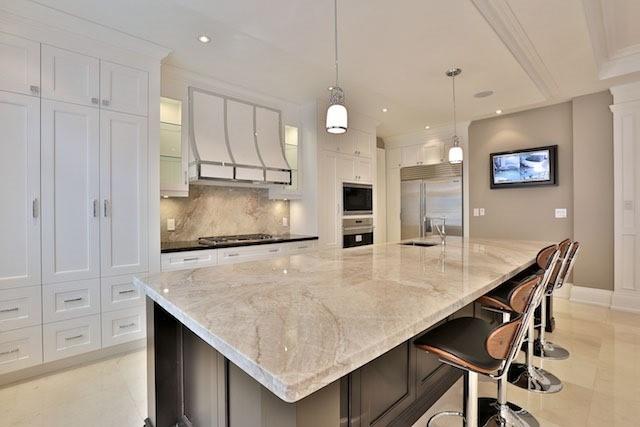 104 Upper Canada Dr, House detached with 4 bedrooms, 7 bathrooms and 4 parking in Toronto ON | Image 10